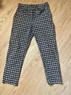 American Eagle Plaid Straight Leg Mom Pants in Size 10